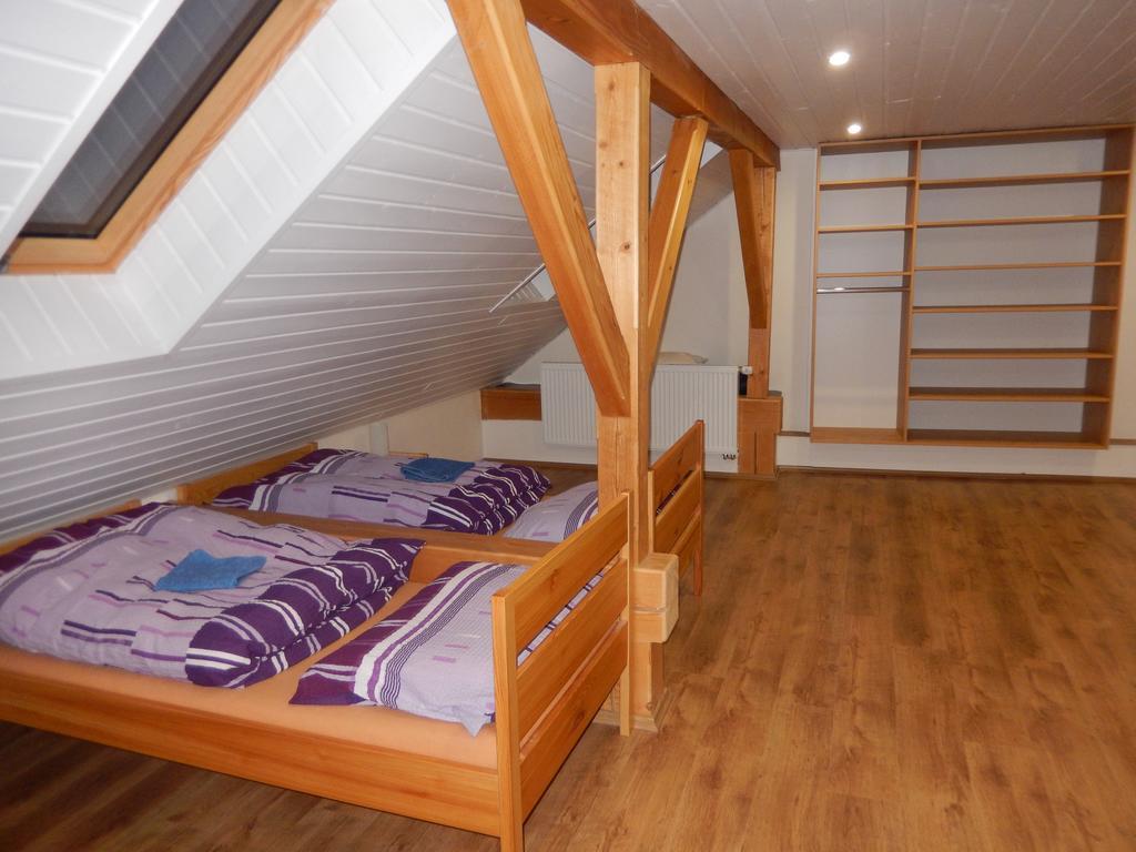 Apartment U Lochu Knovicky ภายนอก รูปภาพ